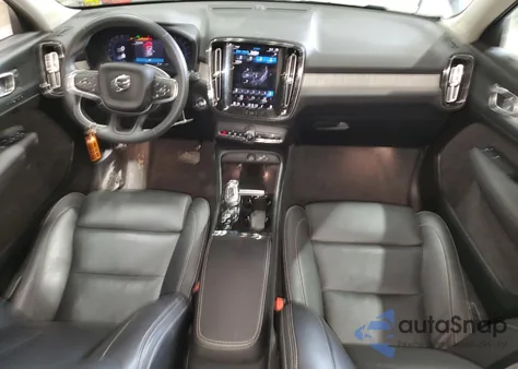 2024 Volvo Xc40 Plus z USA, uszkodzony, nr VIN YV4L12UE5R2332123